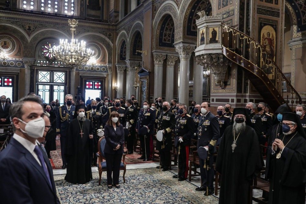 Στην πρωτοχρονιάτικη δοξολογία στον Καθεδρικό Ναό των Αθηνών η Κατερίνα Σακελλαροπούλου