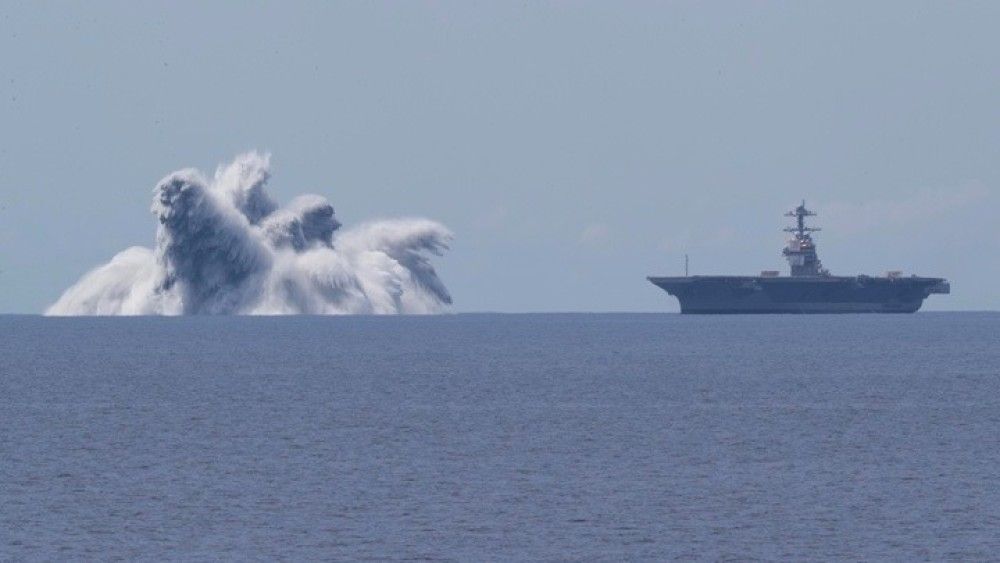 Αμερικανικό αεροπλανοφόρο παραμένει στη Μεσόγειο