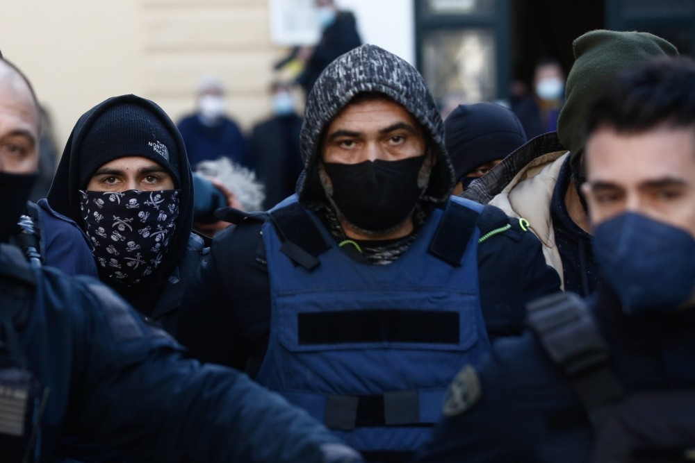 Την Πέμπτη απολογείται ο 46χρονος που ξυλοκόπησε βάναυσα τη σύντροφό του-Αποδοκιμάστηκε έντονα στην Ευελπίδων