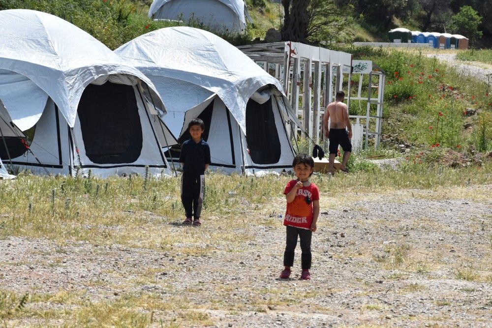 Μυτιλήνη: Λιγότερα από 1.500 άτομα φιλοξενούνται στο ΚΥΤ στον Καρά Τεπέ