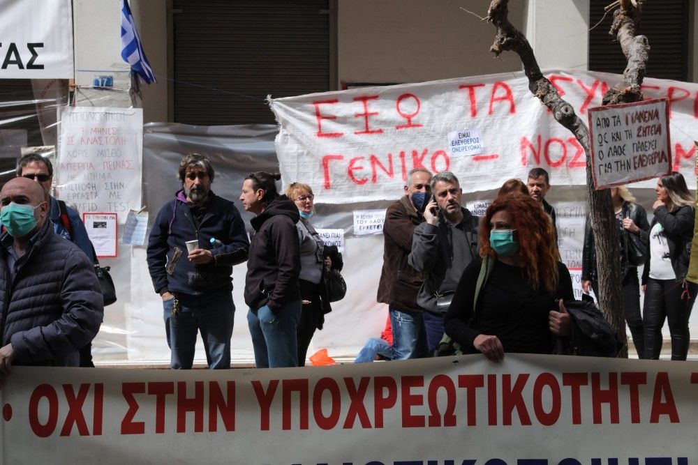 Το «δημοκρατικό» δικαίωμα στον παραλογισμό