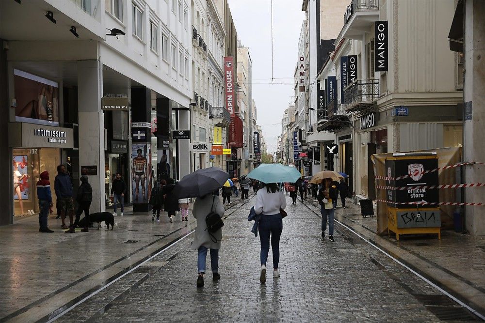 Καιρός: Λασποβροχή και χαλάζι