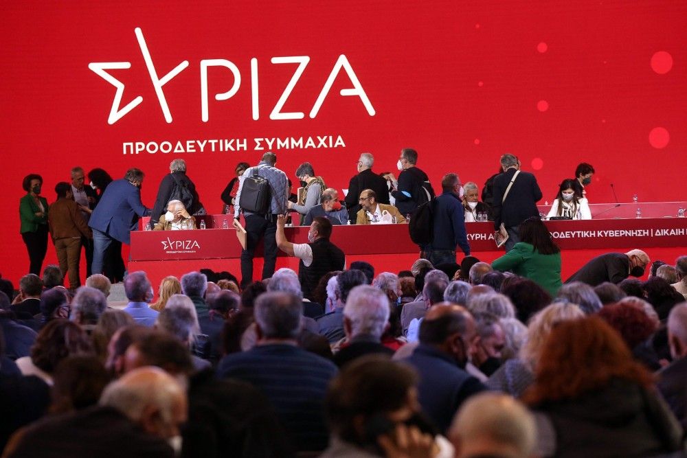 Επετειακό&#33; Αριστερός ύμνος στον…γύψο