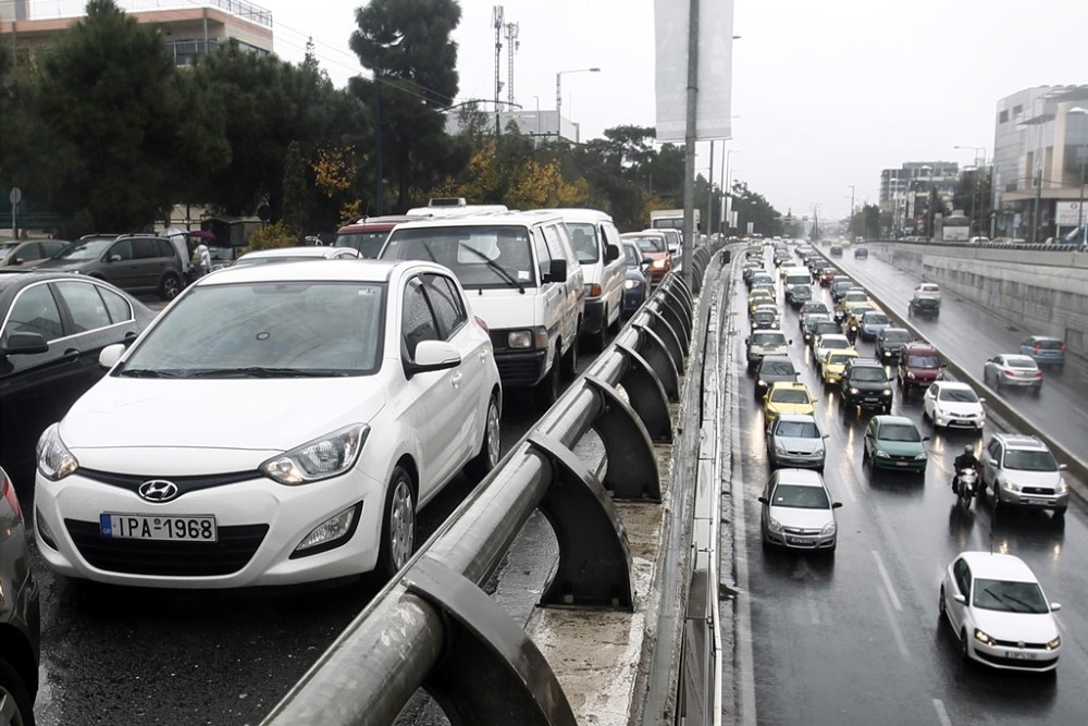 Μποτιλιαρισμα στο κέντρο της στο κέντρο της Αθήνας &#8211; Διοργάνωσαν αγώνες δρόμου χωρίς άδεια από τον Δήμο