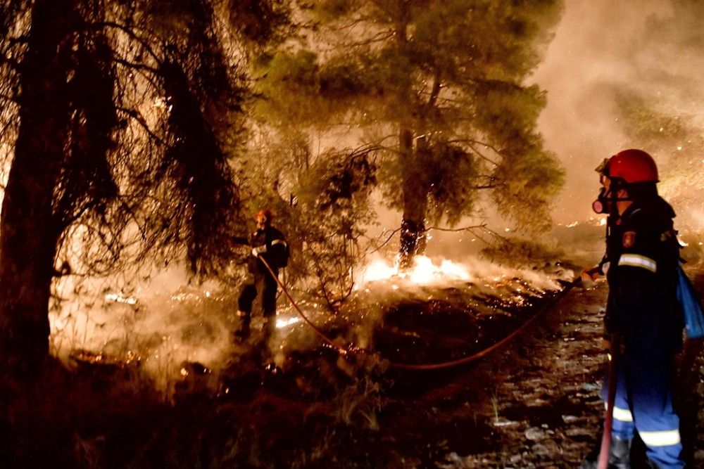 Ισπανία: Δύο χιλιάδες άνθρωποι επιστρέφουν στις εστίες τους μετά από μεγάλη πυρκαγιά