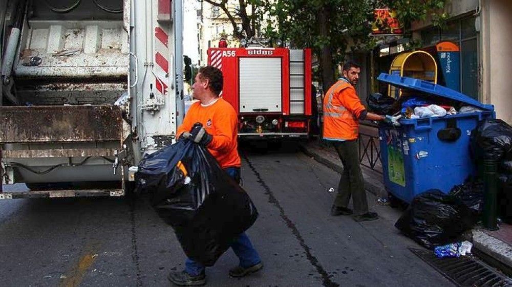 Το έκτακτο δώρο Πάσχα ζητούν εργαζόμενοι στους δήμους