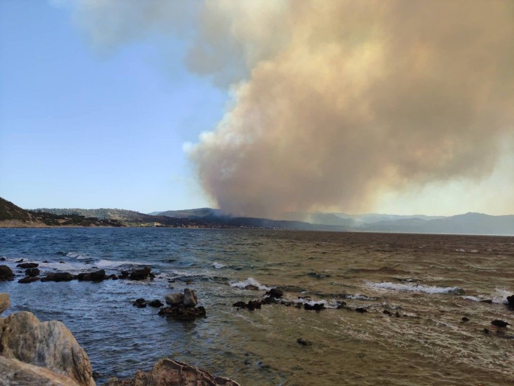 Μυτιλήνη: Πυρκαγιά &#8211; Προληπτική εκκένωση των Βατερών