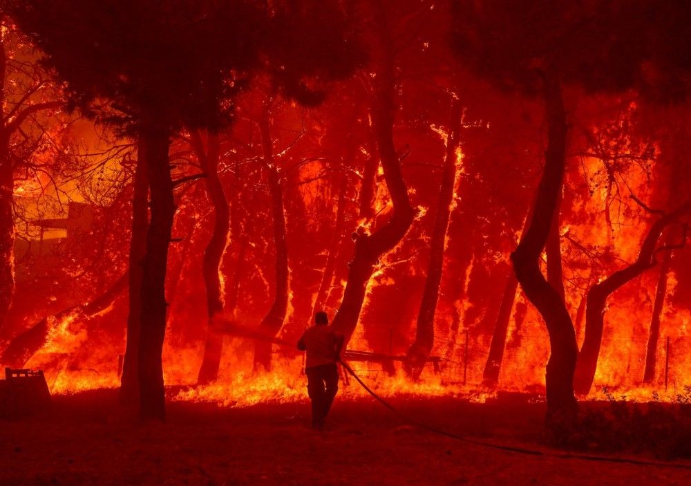 Φωτιά στη Λέσβο: – Απεγκλωβισμός 9 ατόμων από την ακτή Βατερών &#8211; Παροχή στέγασης από το Δήμο