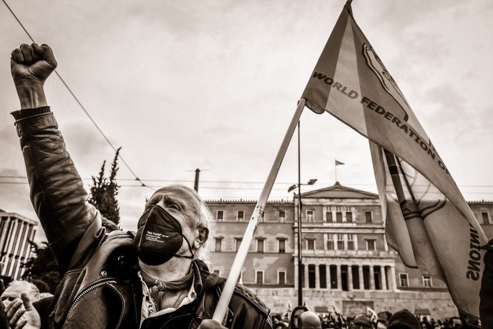 Η αριστεριστική μισαλλοδοξία δίνει και πάλι το παρών