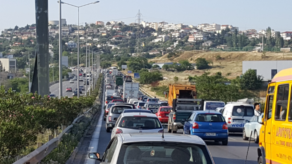 Ουρές χιλιομέτρων στο Πήλιο λόγω τροχαίου