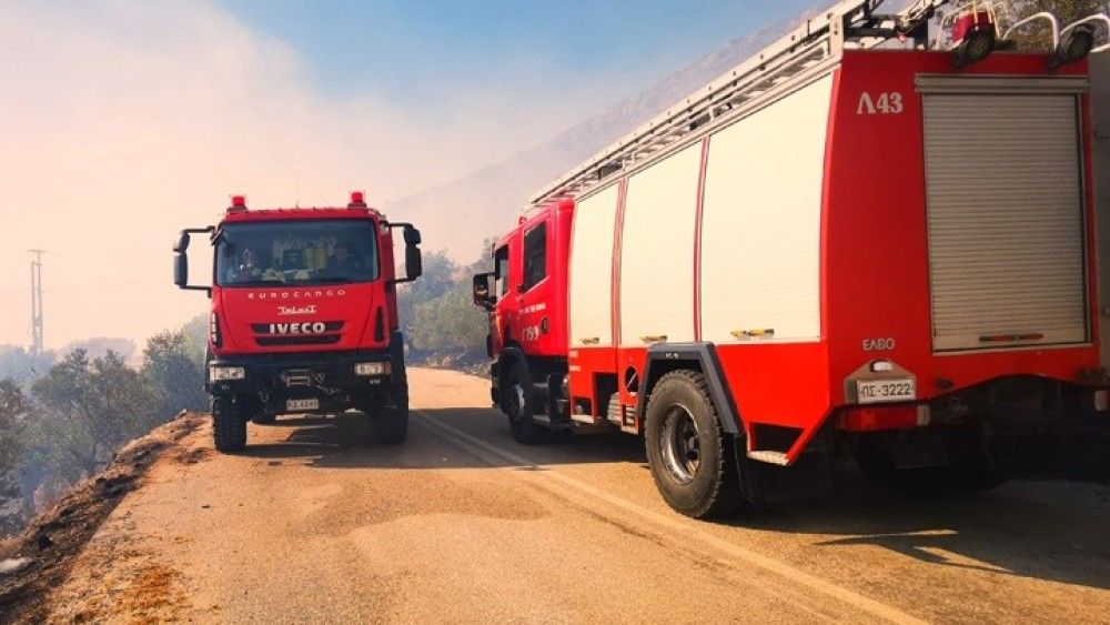 Σε εξέλιξη μεγάλη πυρκαγιά στην Κεφαλονιά