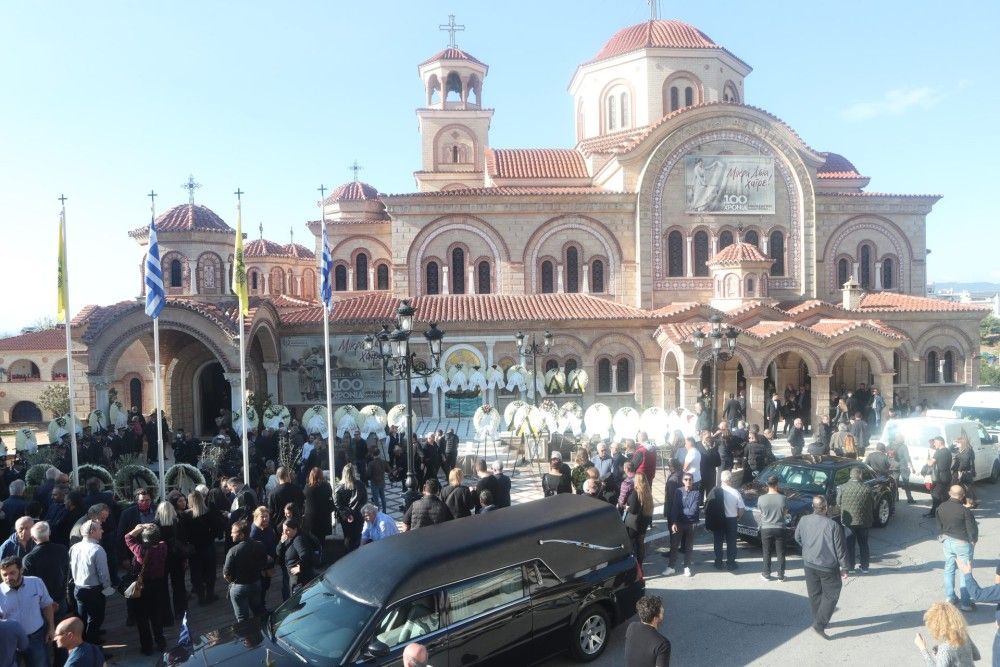 Ράγισαν καρδιές στην κηδεία του  Αλέξανδρου Νικολαϊδη