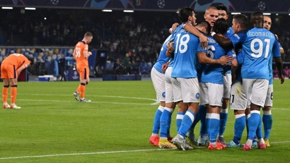 Champions League: Το ρεκόρ της Νάπολι, ο υιός Σιμεόνε και ο «ηλικιωμένος» Άγιαξ