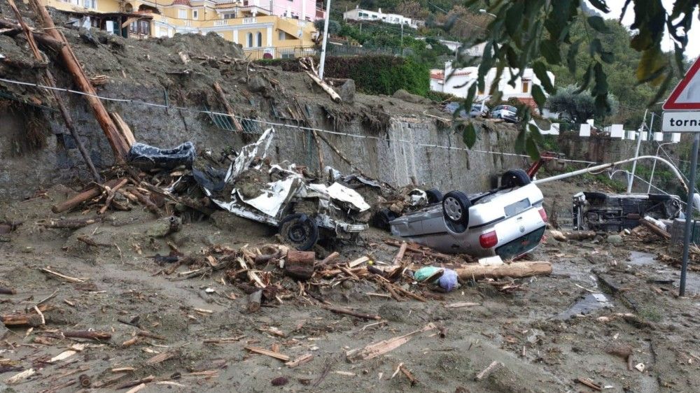 Ιταλία: Εντοπίστηκε γυναίκα νεκρή ενώ δέκα αγνοούνται από τις κατολισθήσεις