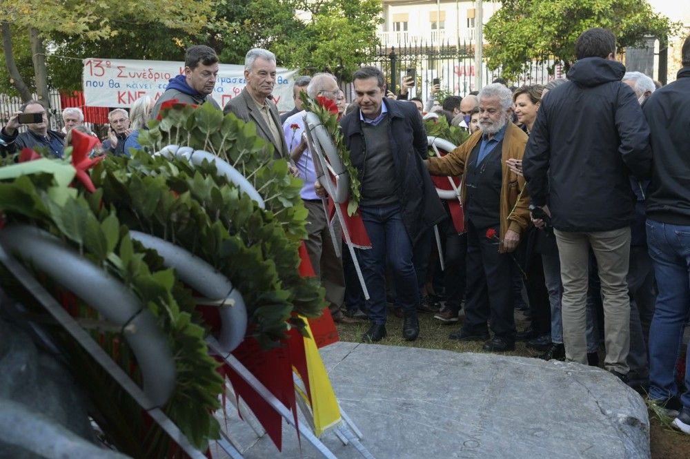 Ο Τσίπρας στο Πολυτεχνείο: Πρωί και σε ελεγχόμενο περιβάλλον η κατάθεση στεφάνου