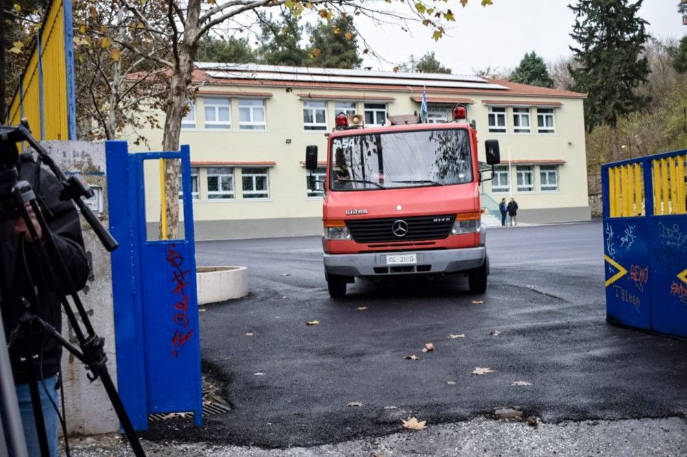 Για εγκληματική αμέλεια κάνουν λόγοι οι γονείς του 11χρονου που σκοτώθηκε στο 9ο δημοτικό σχολείο