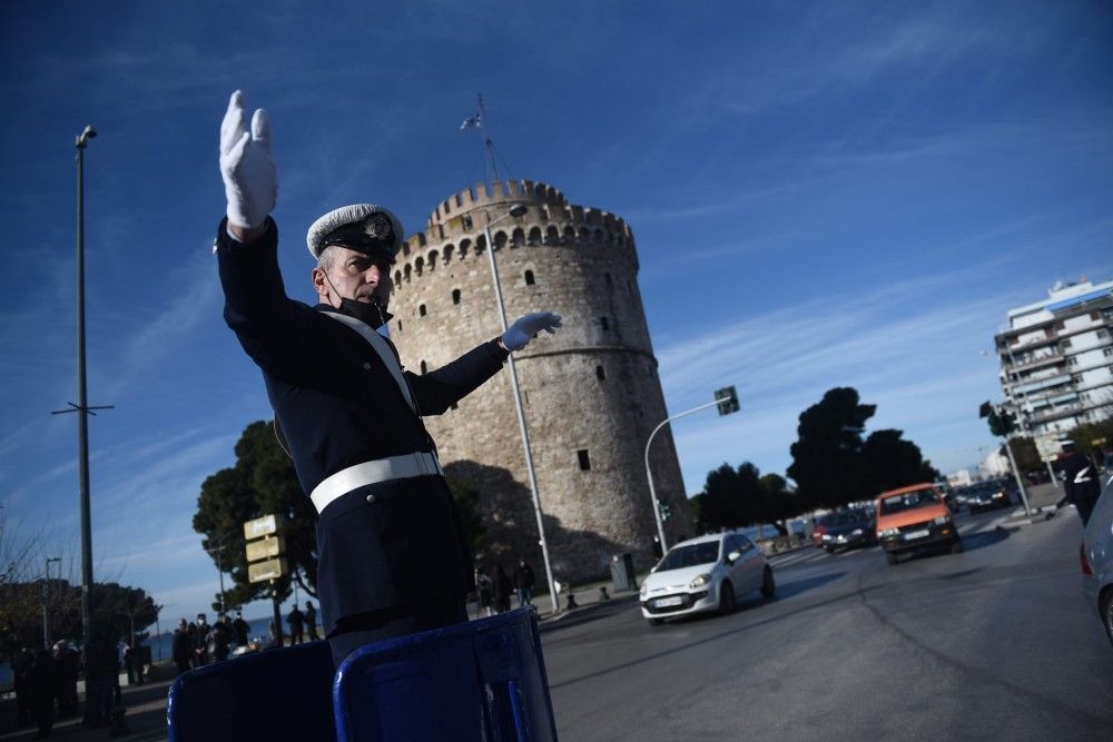 Κυκλοφοριακές ρυθμίσεις για τα Θεοφάνεια σε Αθήνα και Πειραιά