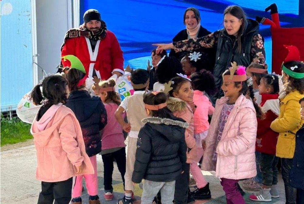 Παρασκευή Προσφοράς Xmas Giving Friday: Το παρών δίνει το υπουργείο Μετανάστευσης