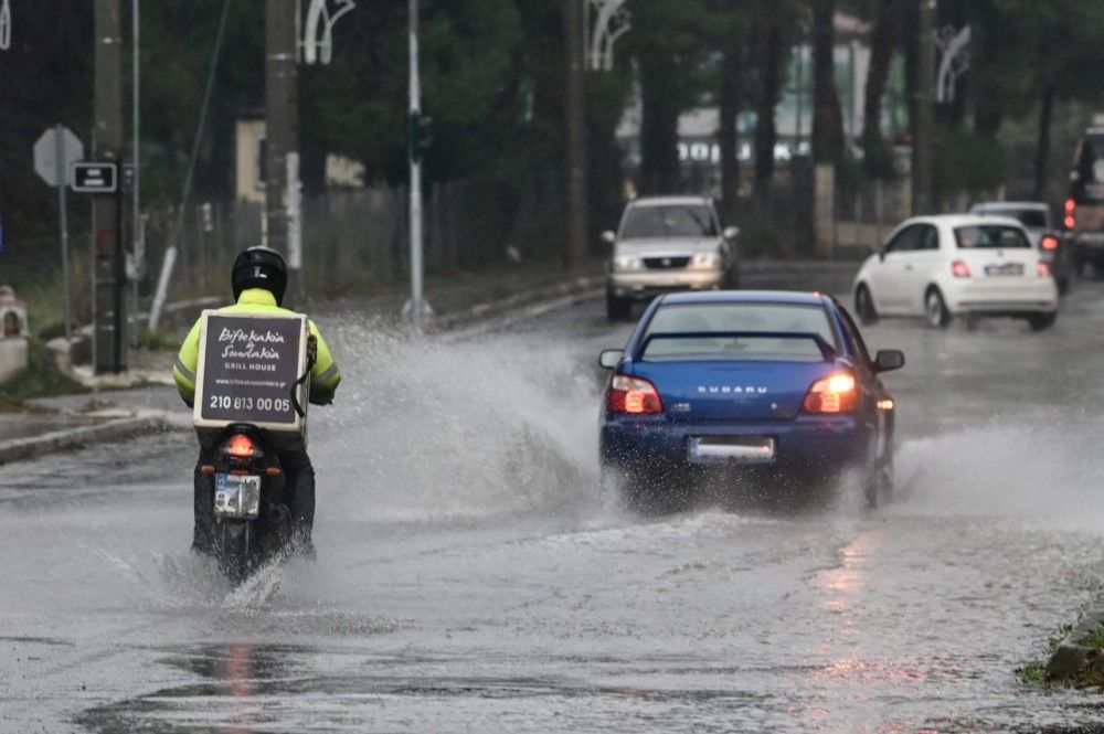 Αποκαταστάθηκε η κυκλοφορία σε Πειραιώς και λεωφόρο Βουλιαγμένης