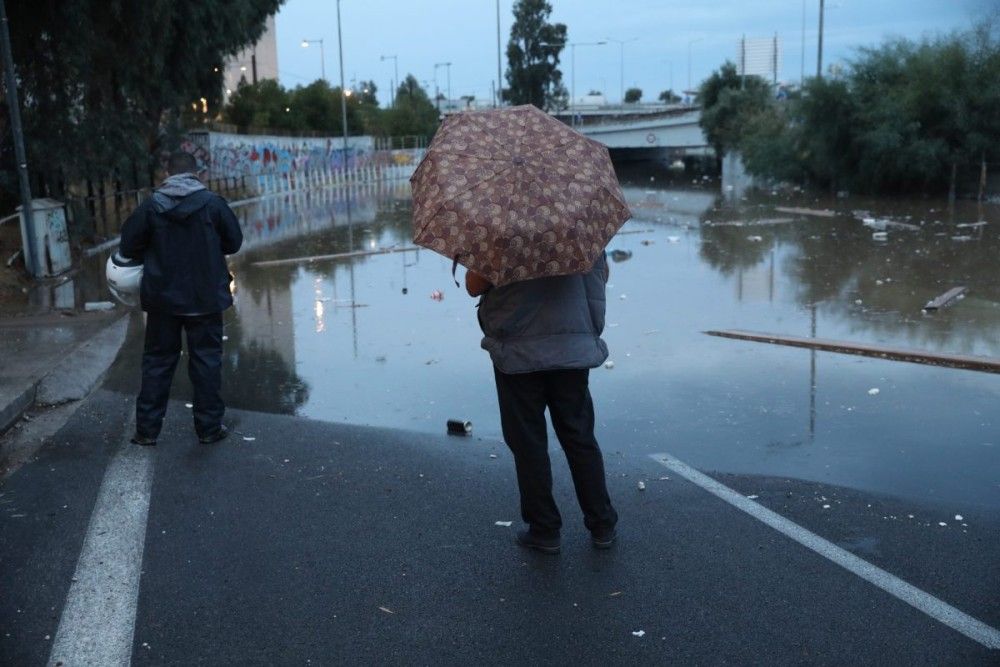 Άστατος και σήμερα ο καιρός με νεφώσεις και τοπικές βροχές