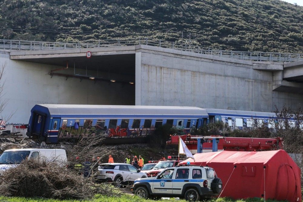 Τραγωδία στα Τέμπη: Τα τέσσερα μοιραία πρόσωπα και ο ρόλος τους στην πολύνεκρη σύγκρουση