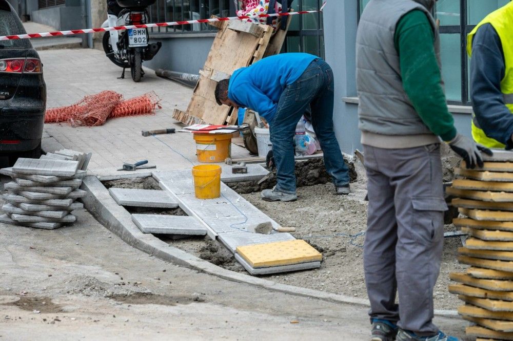 Σε 11 ολυμπιακά στάδια αντιστοιχούν τα πεζοδρόμια που έφτιαξε ο δήμος Αθηναίων (vid)