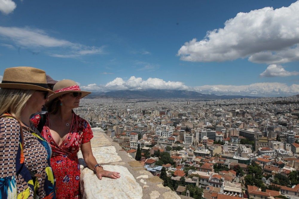 «Πετάει» η Αθήνα &#8211; Αυξημένη κατά 69,9% η πληρότητα των ξενοδοχείων το πρώτο δίμηνο σε σχέση με πέρυσι