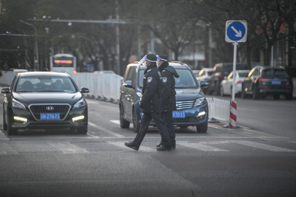 Τρία χρόνια μετά, η Κίνα ανοίγει και πάλι τα σύνορά της