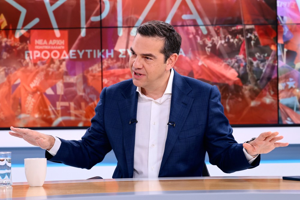 Ψεκασμένες θεωρίες Τσίπρα για τα γκάλοπ