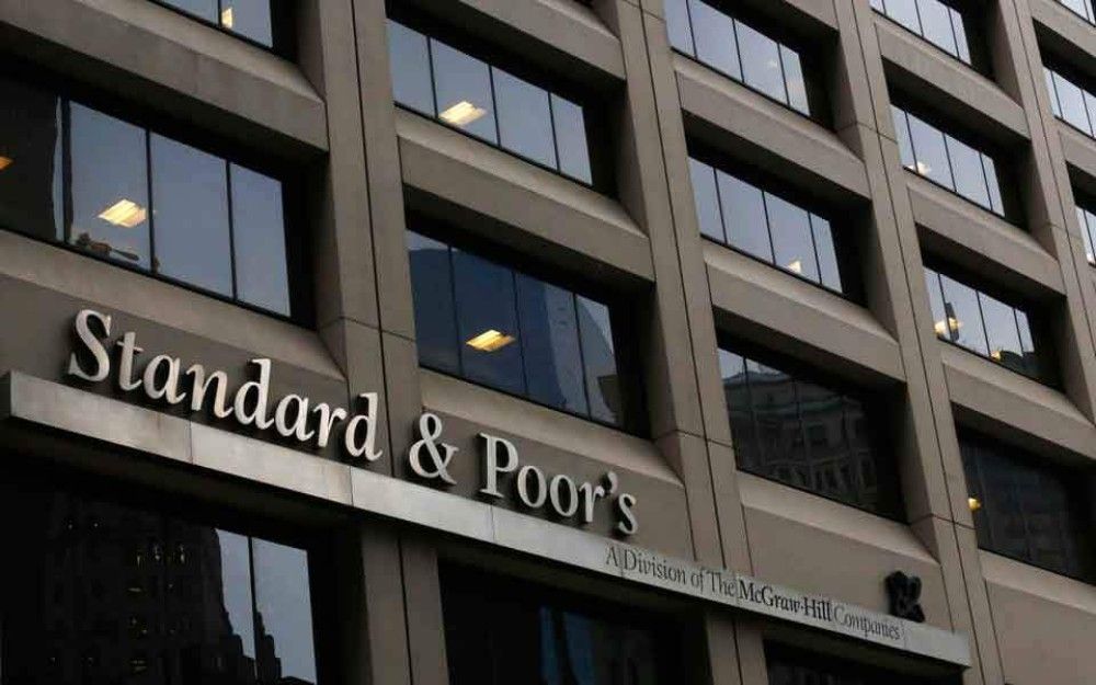 S&#038;P: Αναβάθμισε σε θετικό το outlook της Ελλάδας