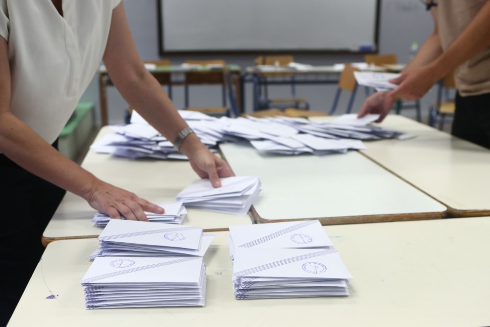 Άρση περιορισμών για την ψήφο των αποδήμων ζητούν οι Έλληνες των ΗΠΑ και της Αιγύπτου