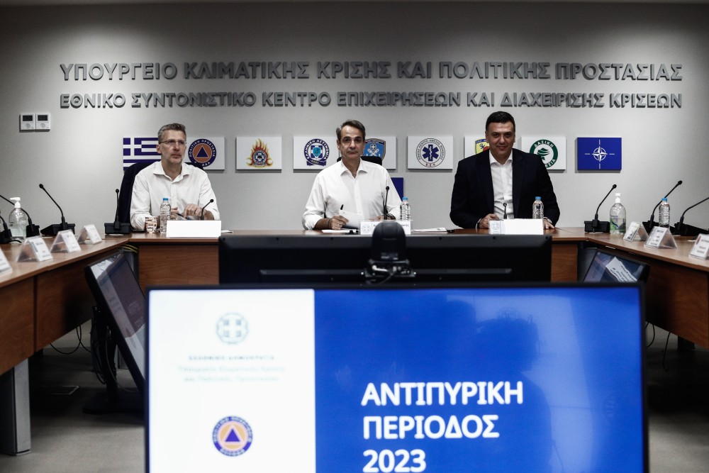 Το επιχειρησιακό σχέδιο για τις φωτιές: 14.040 πυροσβέστες, 3.654 οχήματα και 89 εναέρια μέσα στη μάχη