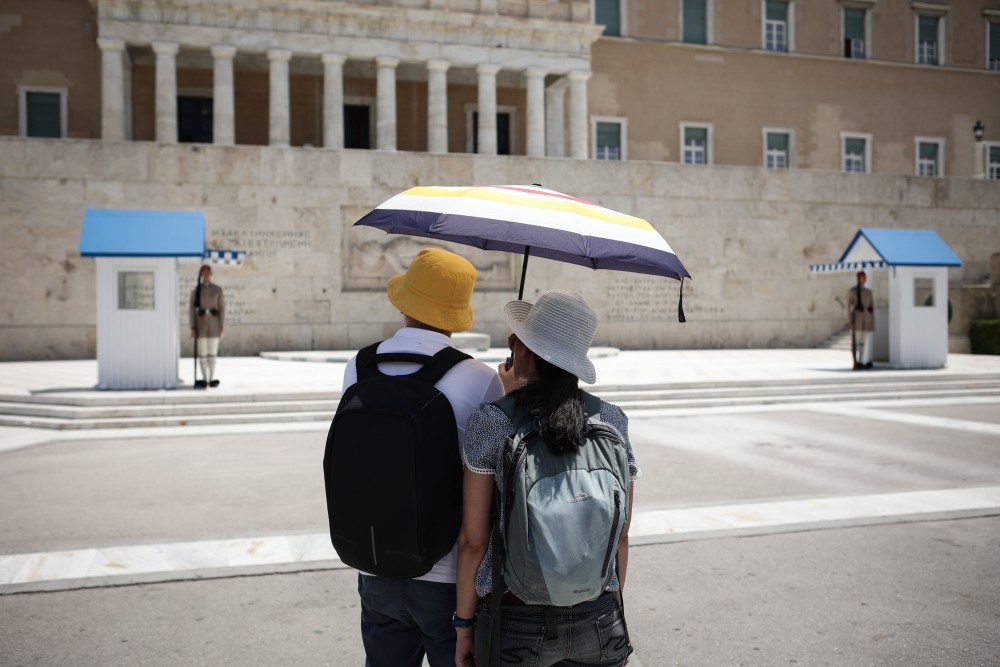 Καύσωνας: πότε υποχωρεί η θερμοκρασία - Η πρόβλεψη του Σάκη Αρναούτογλου