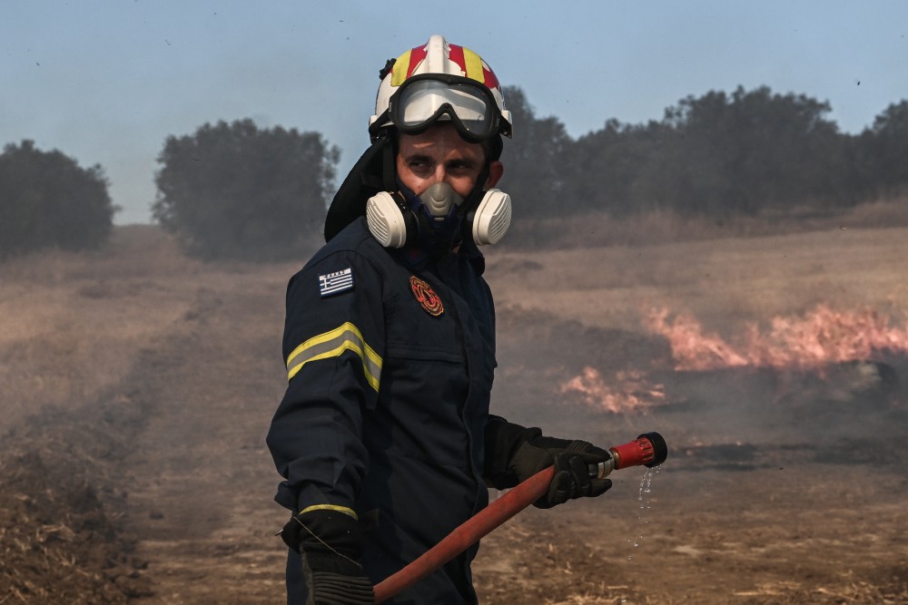 Φωτιά στη Μαγνησία: Εκκενώνονται οκτώ οικισμοί