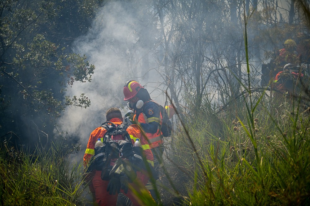 Εκτός ελέγχου μεγάλη πυρκαγιά στη Λεμεσό - Εκκενώθηκαν χωριά