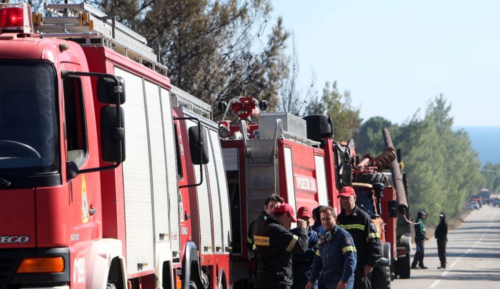 Λάρισα: Φωτιά τώρα στον Όλυμπο – Καίει σε δύσβατη περιοχή