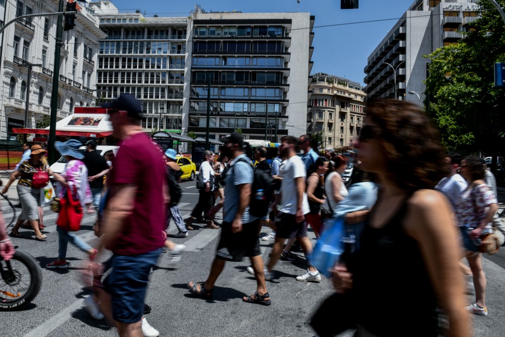 Tρία νομοσχέδια υπέρ των πολιτών: τι αλλαγές φέρνουν