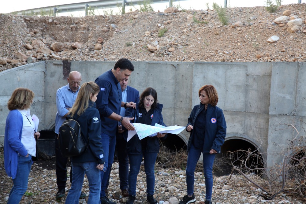 Αυτοψία Κικίλια στα ρέματα Ασπροπύργου και Μάνδρας - Σε ετοιμότητα για πλημμύρες