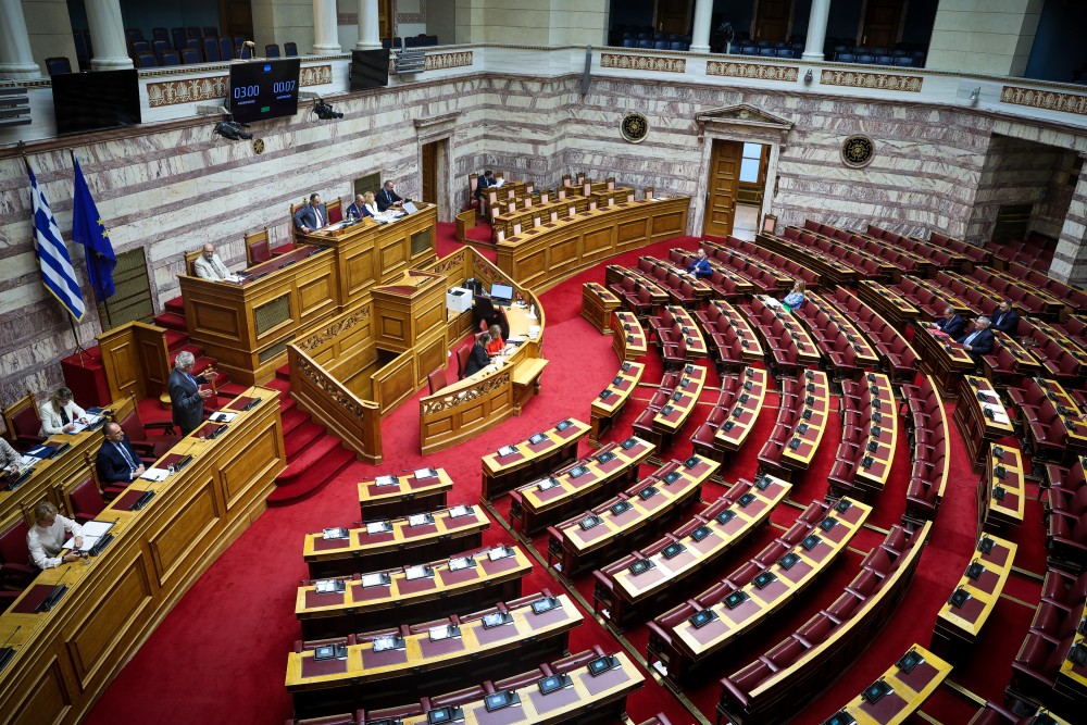 Στη Βουλή η ρύθμιση για το ρεύμα - Ειδικό τιμολόγιο για όλους