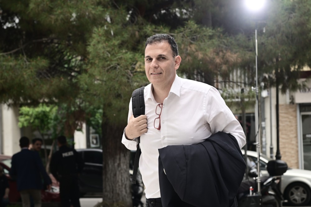 Και ο Καραμέρος κατά του Κασσελάκη: Να μη φύγει κανείς