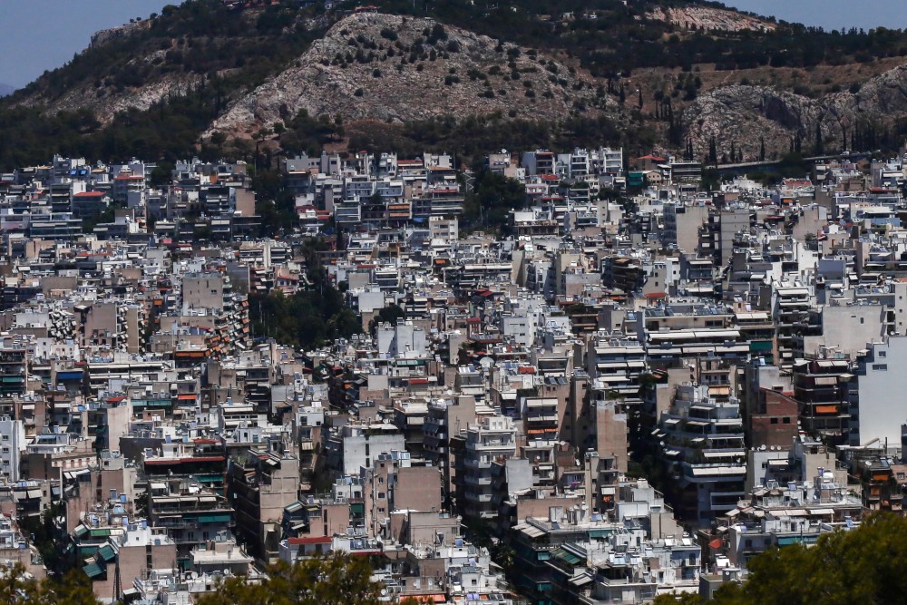 Τα «βρήκαν» κυβέρνηση-συμβολαιογράφοι: ποια είναι η νέα διαδικασία