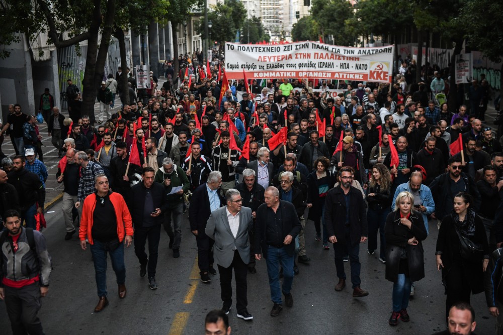 ΚΚΕ για τα 50 χρόνια Πολυτεχνείο: Ο Νοέμβρης ήταν μια κόκκινη ρωγμή