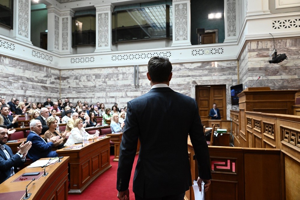 Το σύνταγμα κατά πώς τους βολεύει