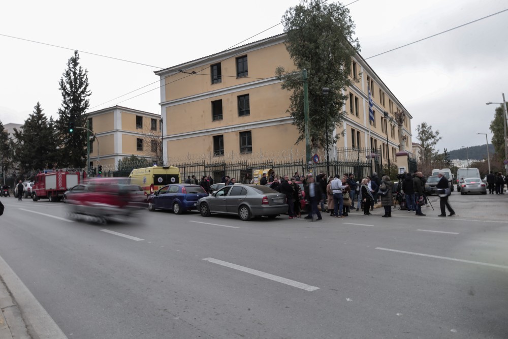 Καλύβια: ελεύθερος χωρίς περιοριστικούς όρους ο 16χρονος που σκότωσε τον πατέρα του