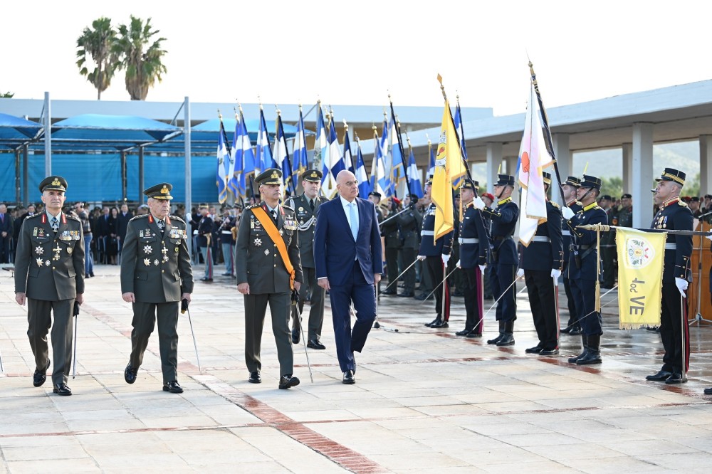 Παρουσία Νίκου Δένδια η τελετή παράδοσης-παραλαβής καθηκόντων αρχηγού ΓΕΣ