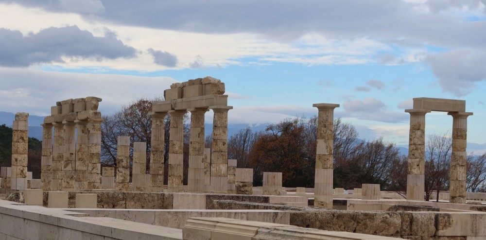 Ανάκτορο του Φιλίππου Β&#x27; - Ο πρωθυπουργός εγκαινιάζει τον «Παρθενώνα της Μακεδονίας»