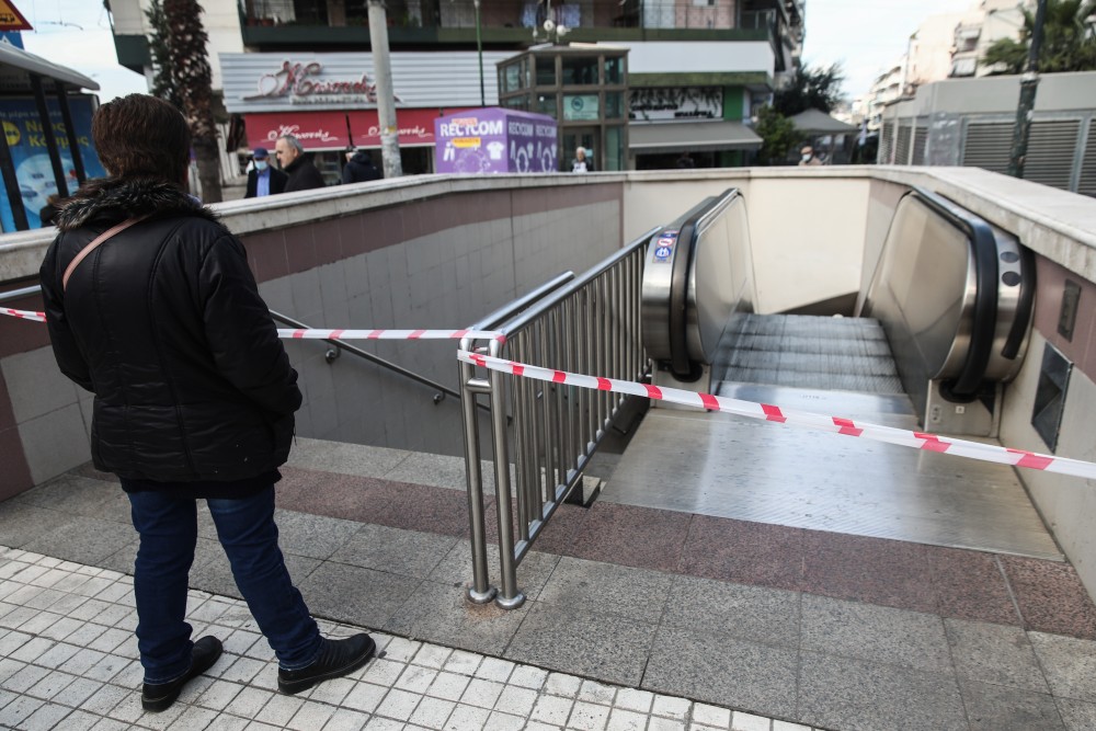 Σε απεργιακό κλοιό η χώρα - Πώς θα κινηθούν τα μέσα μαζικής μεταφοράς