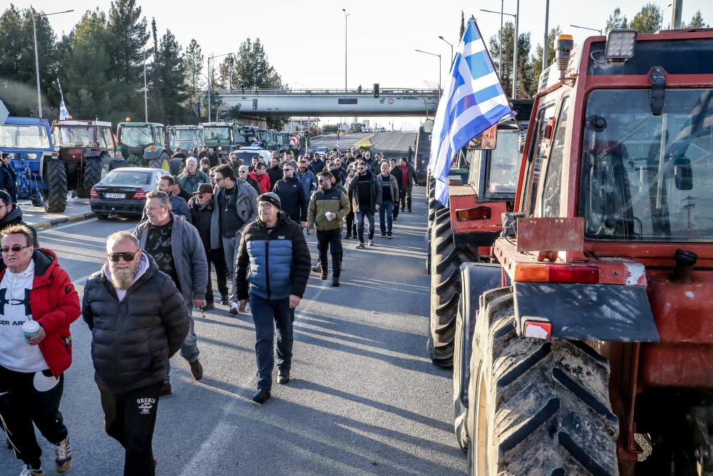 Πιάνουν θέση τα τρακτέρ στην Agrotica - Δέσμευση Μητσοτάκη για στήριξη του πρωτογενούς τομέα