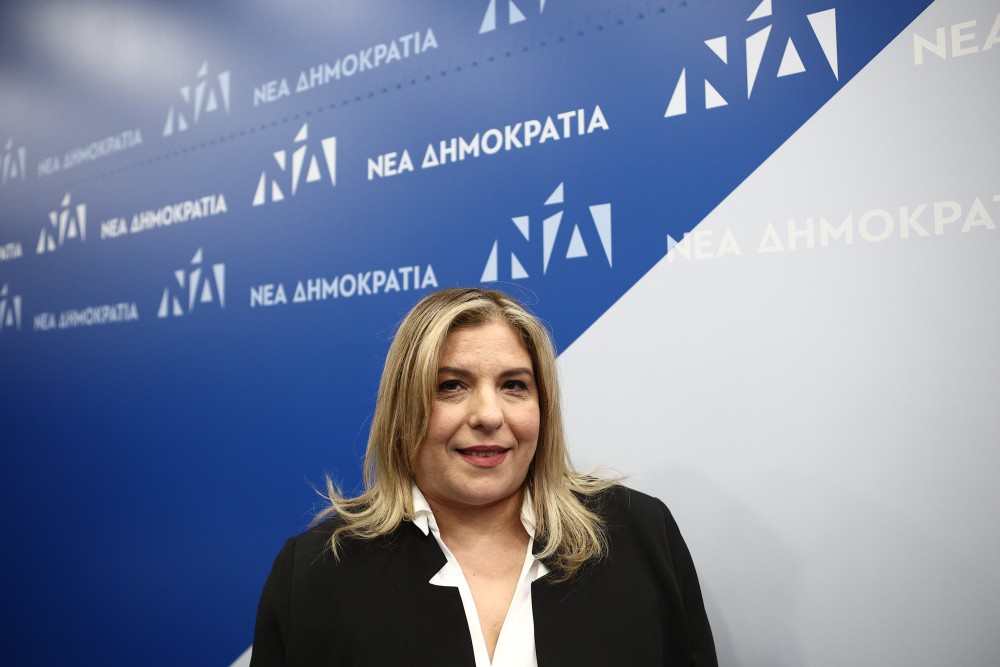 Μαρία Συρεγγέλα: Τέρμα με τους ψευδοπατριώτες