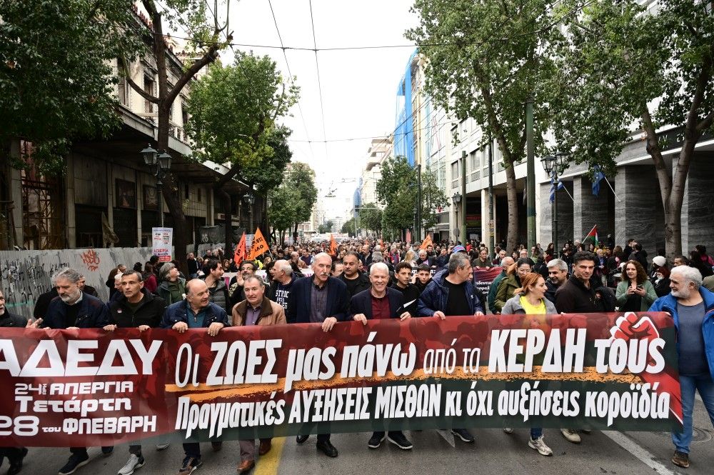 Αγωγή Κεραμέως κατά της ΑΔΕΔΥ: Παράνομη και καταχρηστική η απεργία για την αξιολόγηση